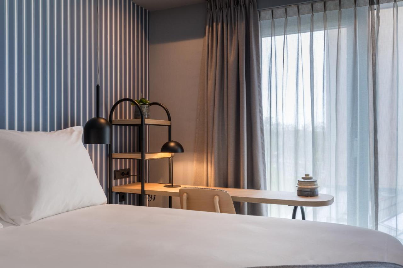 Van Der Valk Hotel Венло Екстериор снимка