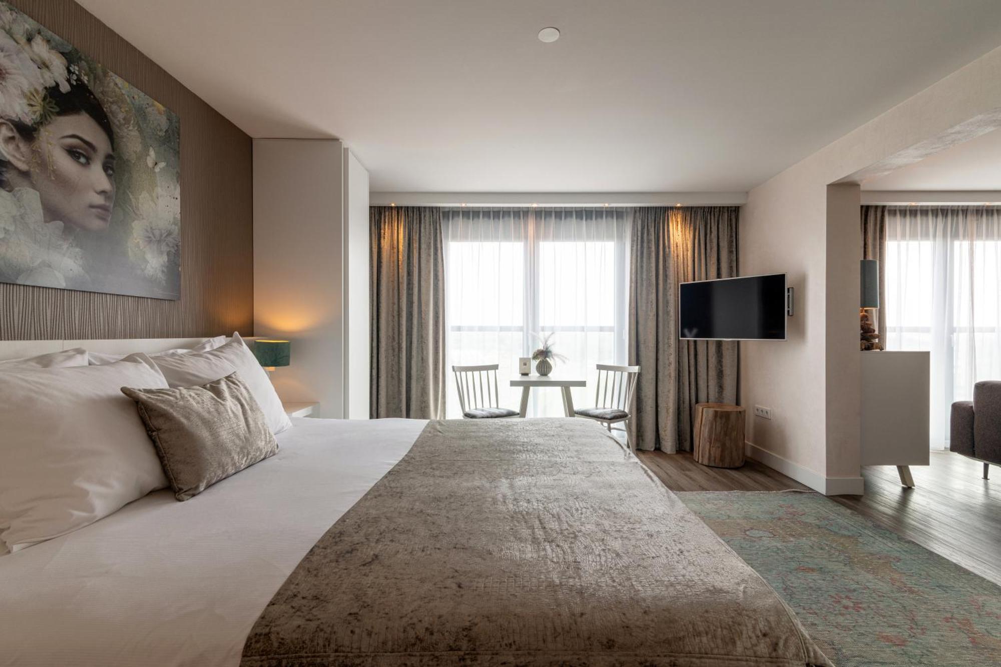 Van Der Valk Hotel Венло Екстериор снимка